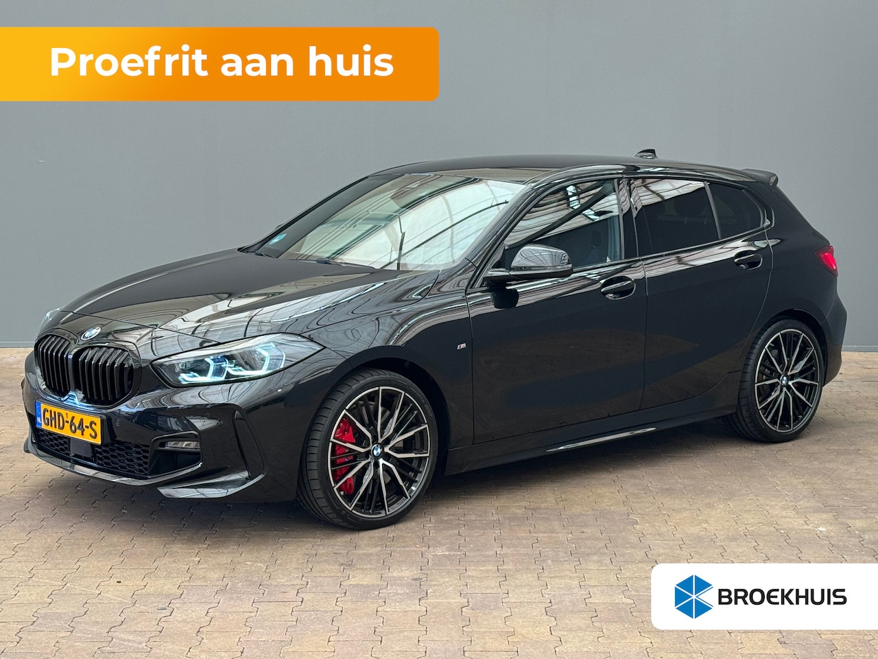 BMW 1-serie - 118i M-Pakket | 19 Inch velgen | Sportstoelen | Cruise | Parkeersensoren | | Cruise contro - AutoWereld.nl