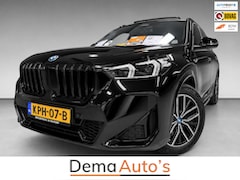 BMW X1 - XDrive30e M-SPORT 327PK PANO/LEDER/H-KARDON/MASSAGE/M-STOELEN/DAB/CARPLAY//