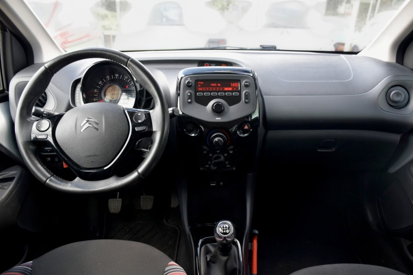 Citroën C1 - 1.0 VTi Feel 1.0 VTi Feel, Dealeronderhouden, NAP, Airco, Blue tooth, 5-DRS