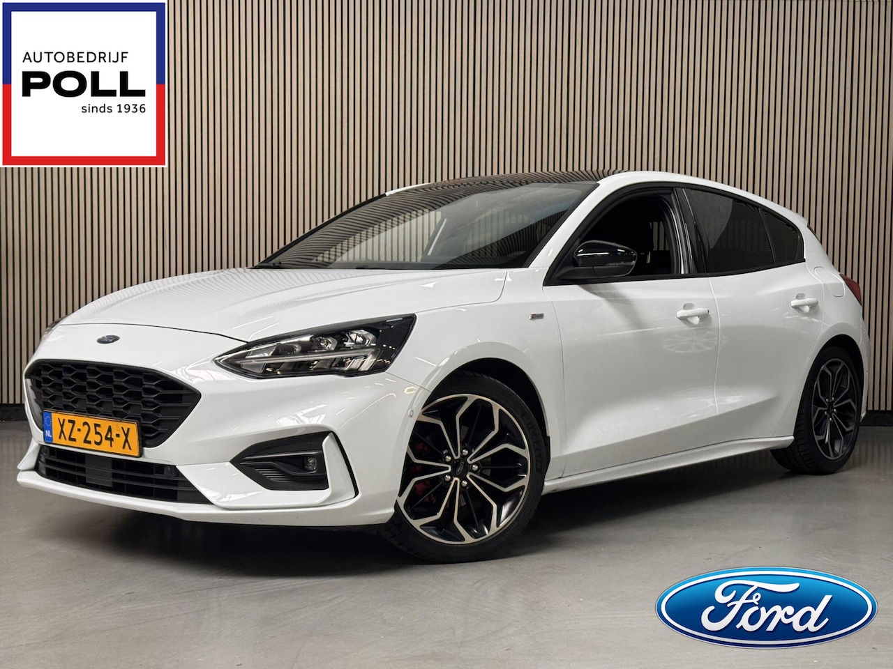 Ford Focus - 1.0 EcoBoost ST Line Full LED Navi Camera Adap Cruise Winter & Parking pack 18" Zwart Dak - AutoWereld.nl