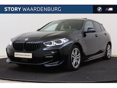 BMW 1-serie - 118i Executive M Sport Automaat / Panoramadak / Live Cockpit Professional / Parking Assist