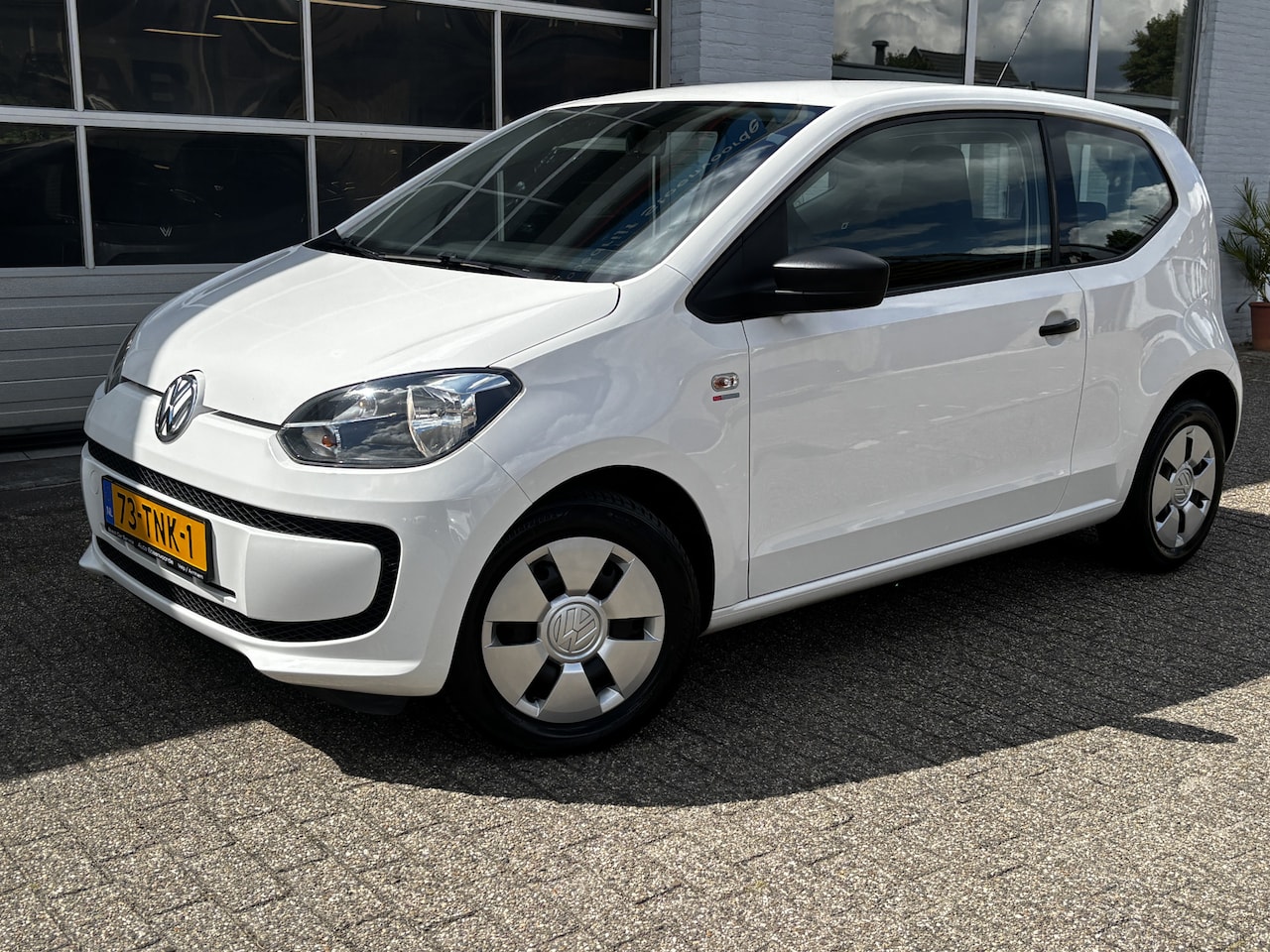 Volkswagen Up! - 1.0 take up! Hele nette auto - AutoWereld.nl