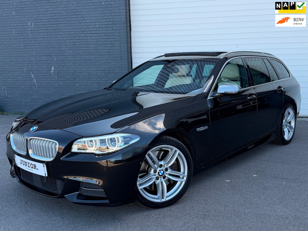 BMW 5-serie Touring - M550xd INDIVIDUAL/PANO/LEDER/360/ALCANTARA/HEAD-UP - AutoWereld.nl