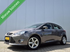 Ford Focus - 1.0 ECOBOOST TITANIUM/CLIMATE/STOELVERWARMING/KEYLESS/BLUETOOTH