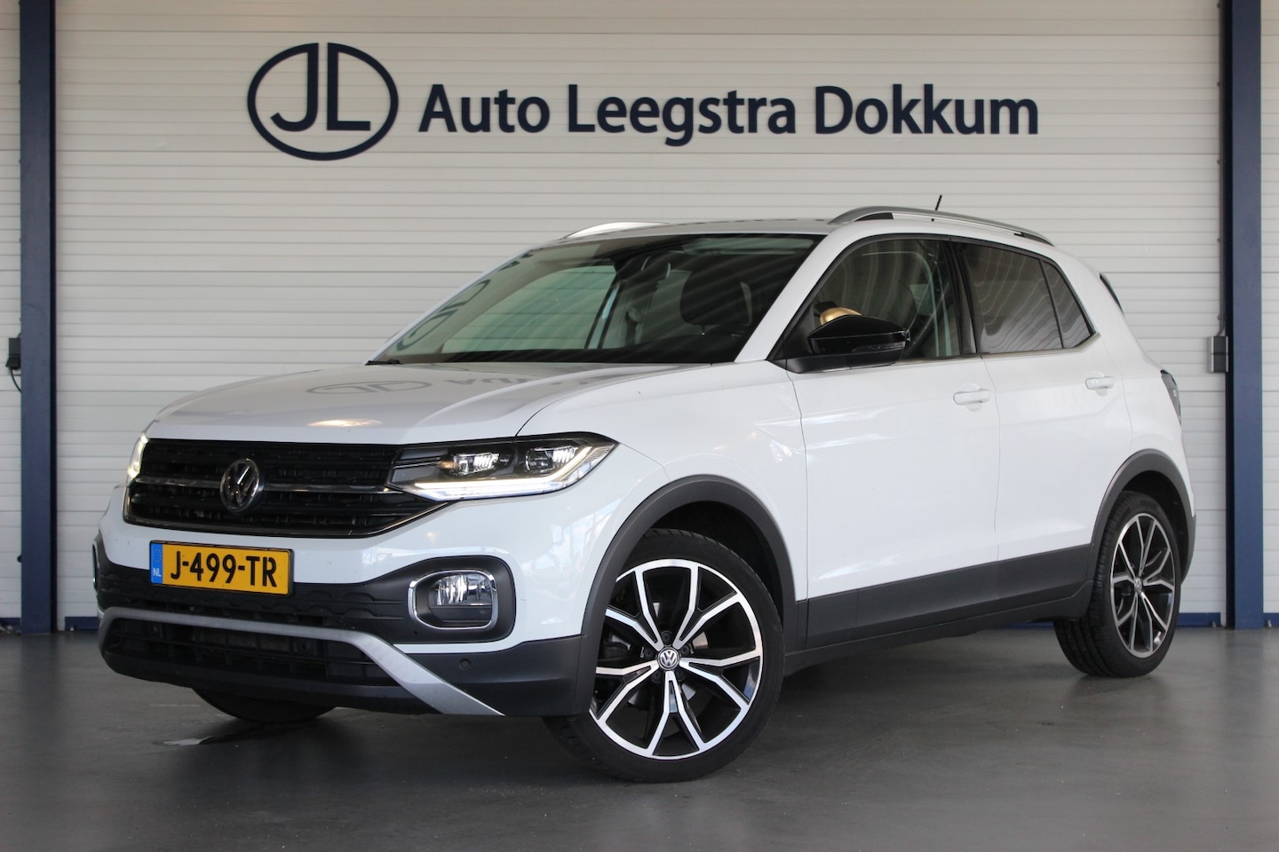 Volkswagen T-Cross - 1.0 TSI Style Trekhaak | Stoelverw. | LED | Navi | Adapt. Cruise | Halfleder | Getint glas - AutoWereld.nl