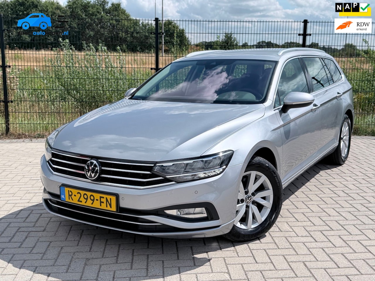 Volkswagen Passat Variant - 1.5 TSI Business | Carplay | PDC | Camera | - AutoWereld.nl