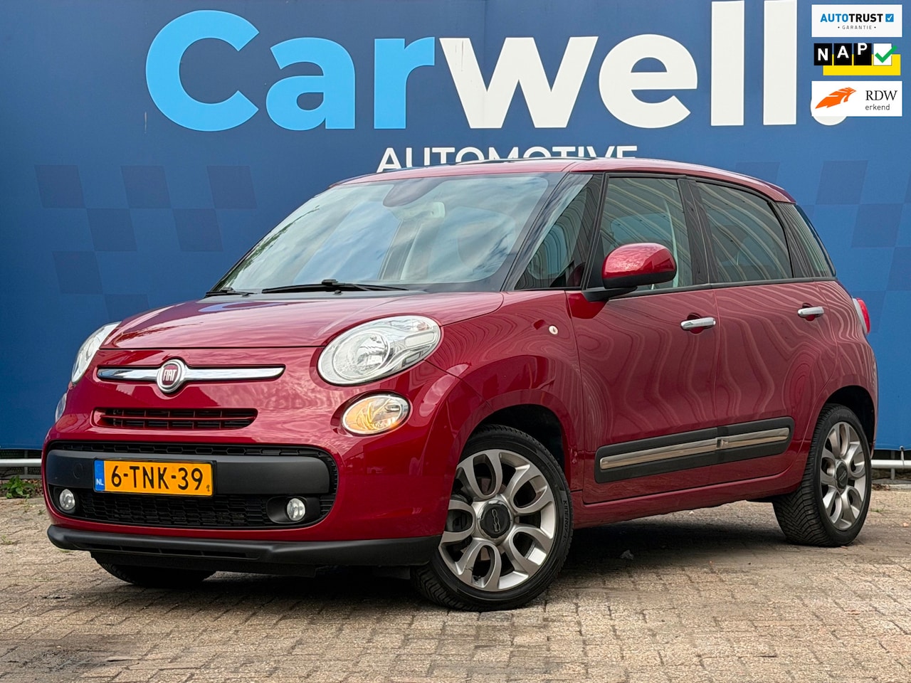 Fiat 500 L - 0.9 TwinAir Lounge|Trekhaak|Stoelvw|Pano|Climate|Cruise|Bleutooth|PDC|N.A.P|Apk tot 07-07- - AutoWereld.nl
