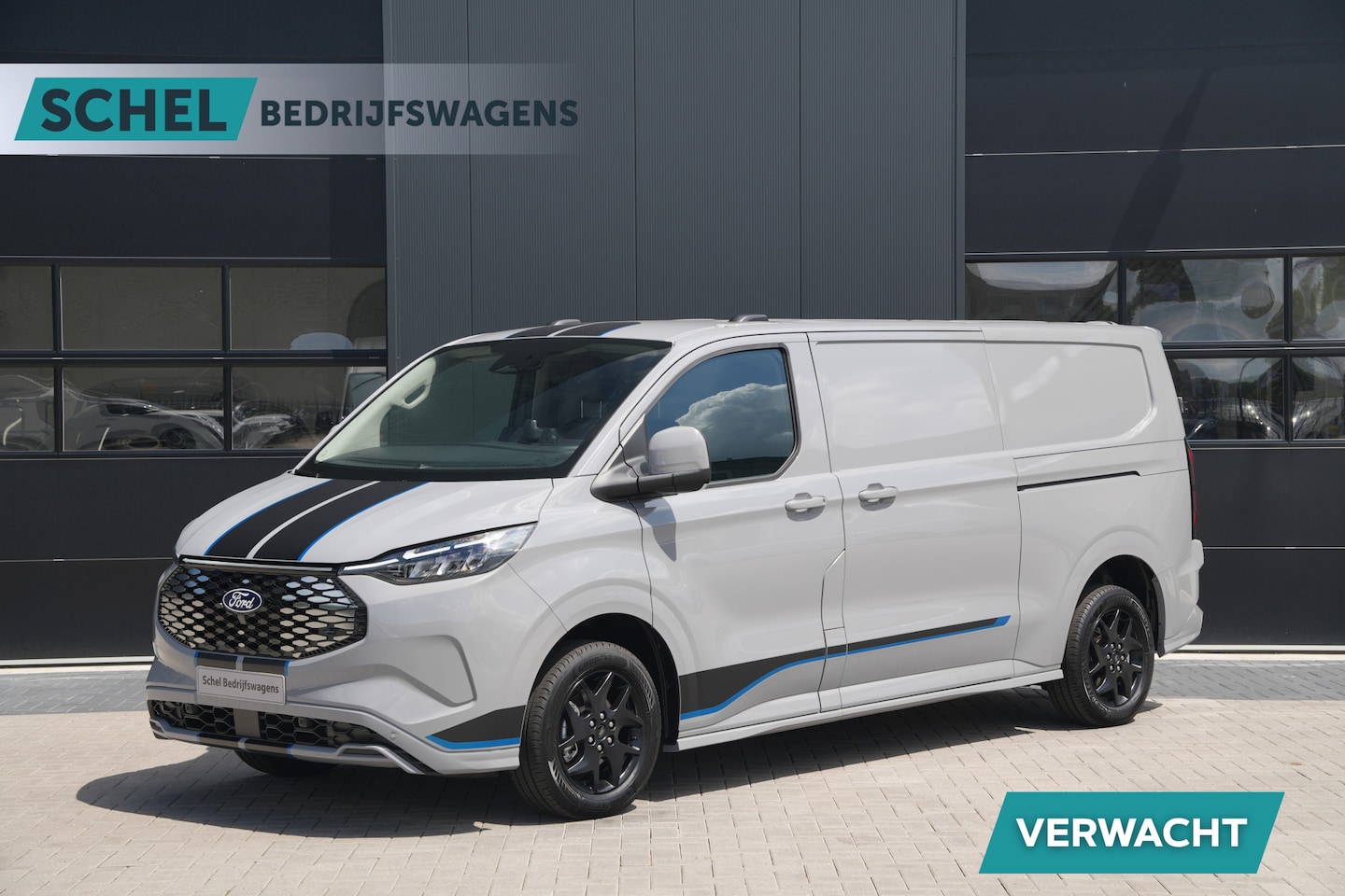 Ford Transit Custom - E-Transit 340 L2H1 Sport 71 kWh 218pk - 2x Schuif - Stoel/Stuurverwarming - Cruise - Keyle - AutoWereld.nl