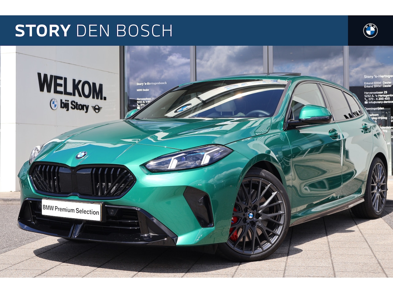 BMW 1-serie - 120 M Sport Automaat / Panoramadak / Sportstoelen / M Adaptief onderstel / Achteruitrijca - AutoWereld.nl