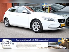 Volvo V40 - T3 Kinetic, Navi, PDC