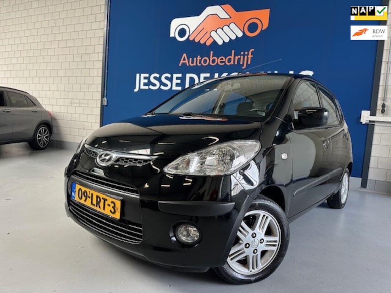 Hyundai i10 - 1.1 Dynamic XL / 5 deurs / airco / sportvelgen / nieuwe distributie / apple / android / NA - AutoWereld.nl
