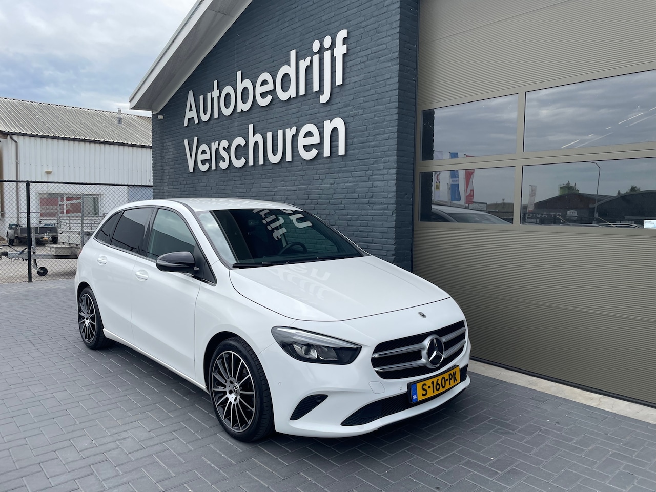 Mercedes-Benz B-klasse - 180 Premium Plus stoelverwarming camera - AutoWereld.nl