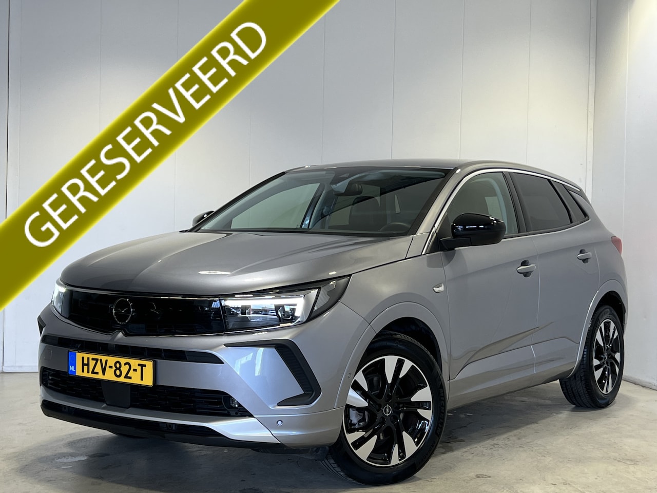 Opel Grandland - 1.2 Turbo GS Line | Navigatie/Android/Apple Carplay | LM Velgen 18" | Achteruitrijcamera | - AutoWereld.nl