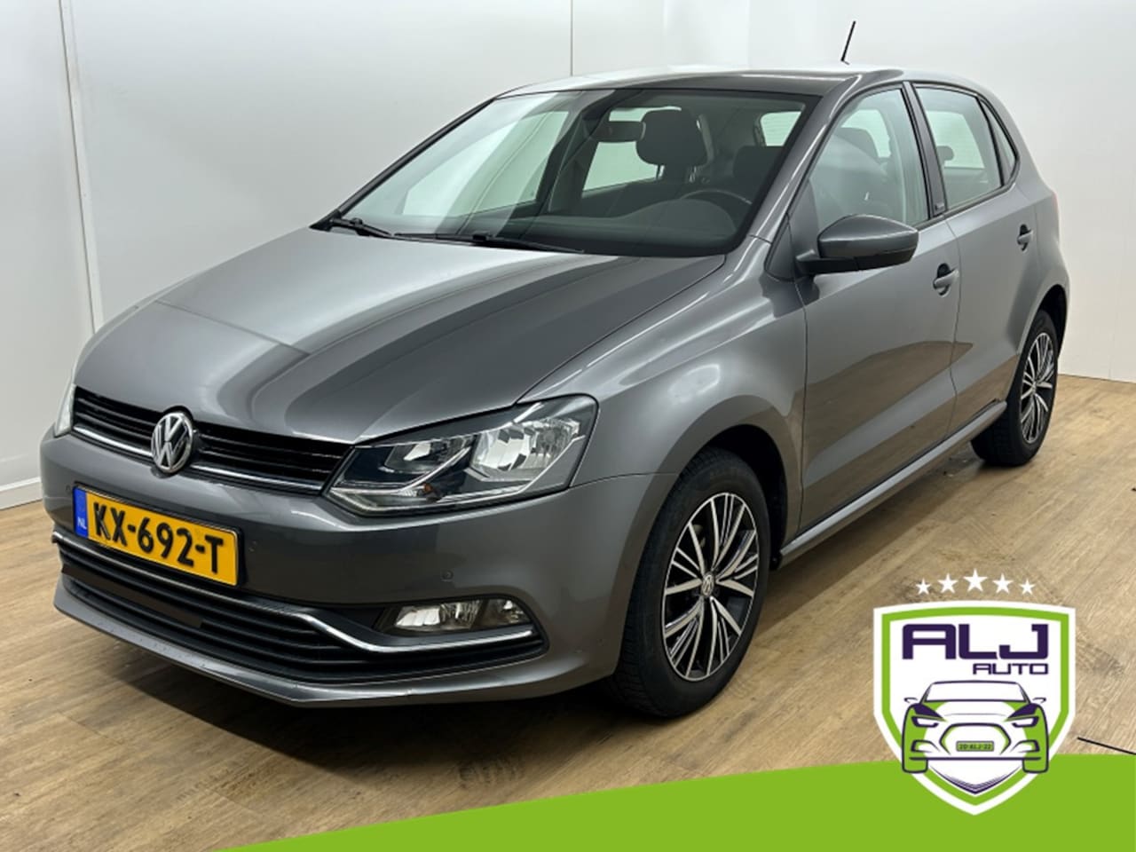 Volkswagen Polo - Occasion 1.2 TSI Highline | Grijs | Tweedehands Volkswagen Polo | Airco | Cruise | Carplay - AutoWereld.nl
