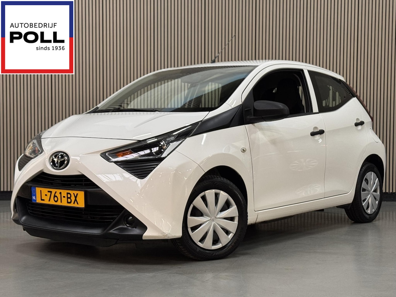 Toyota Aygo - 1.0 VVT-i x-Fun Airconditioning Bluetooth LED 5drs NL-Auto Dealeronderhouden - AutoWereld.nl