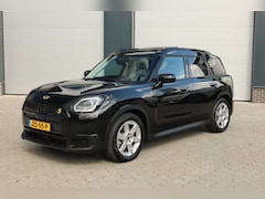 MINI Countryman - SE ALL4 Favoured M 66.5 kWh Pano Keyless Trekhaak Head-Up