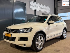 Volkswagen Touareg - 3.0 TSI Hybrid High Edition|Trekhaak|14jaar in bezit