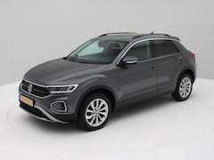 Volkswagen T-Roc - 1.5 TSI Life Edition Automaat / Carplay / Camera / Origineel NL