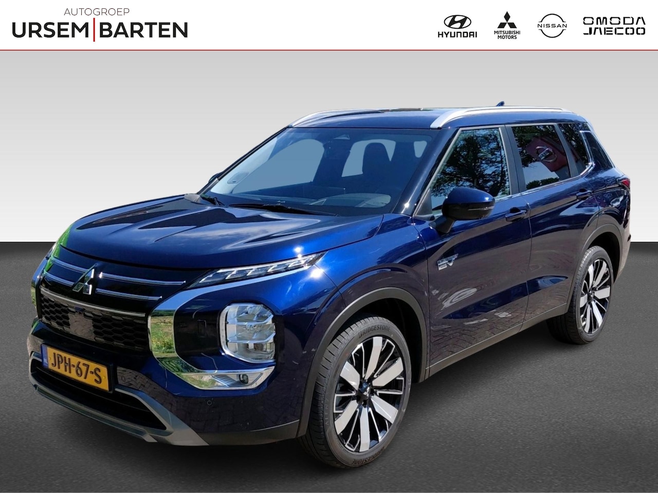 Mitsubishi Outlander - 2.4 PHEV First Edition 2.4 PHEV First Edition - AutoWereld.nl