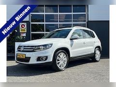 Volkswagen Tiguan - 1.4 TSI R-Line Edition, Airco, Bluetooth, Panorama, Navi, PDC, NW Koppeling