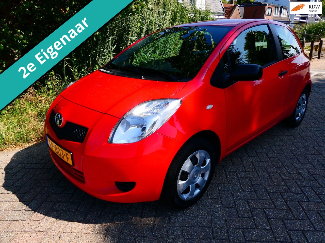Toyota Yaris - 1.0 VVTi Airco Trekhaak 2e eigenaar Zuinig Degelijk - AutoWereld.nl