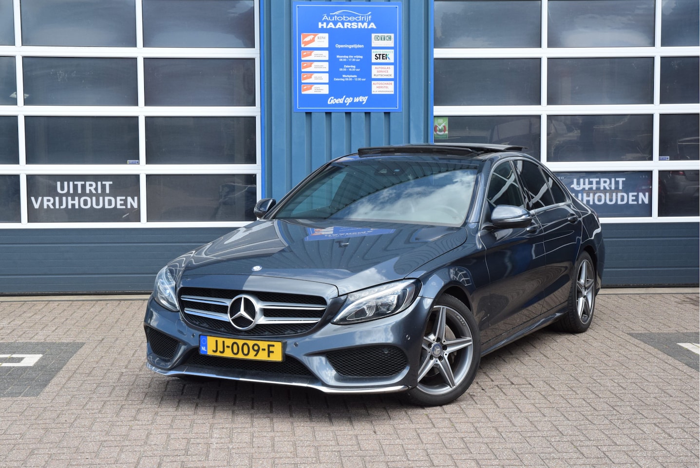 Mercedes-Benz C-klasse - 220 CDI Edition 1 AMG Panoramadak Leer - AutoWereld.nl