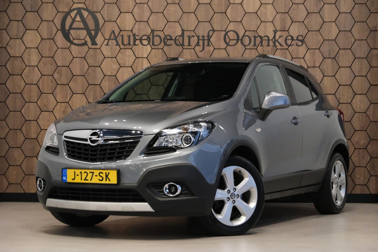 Opel Mokka - 1.4 T Cosmo 4x4 *Navigatie + Trekhaak* 123dkm! Stoel+Stuurwielverwarming UNIEKE Auto - AutoWereld.nl