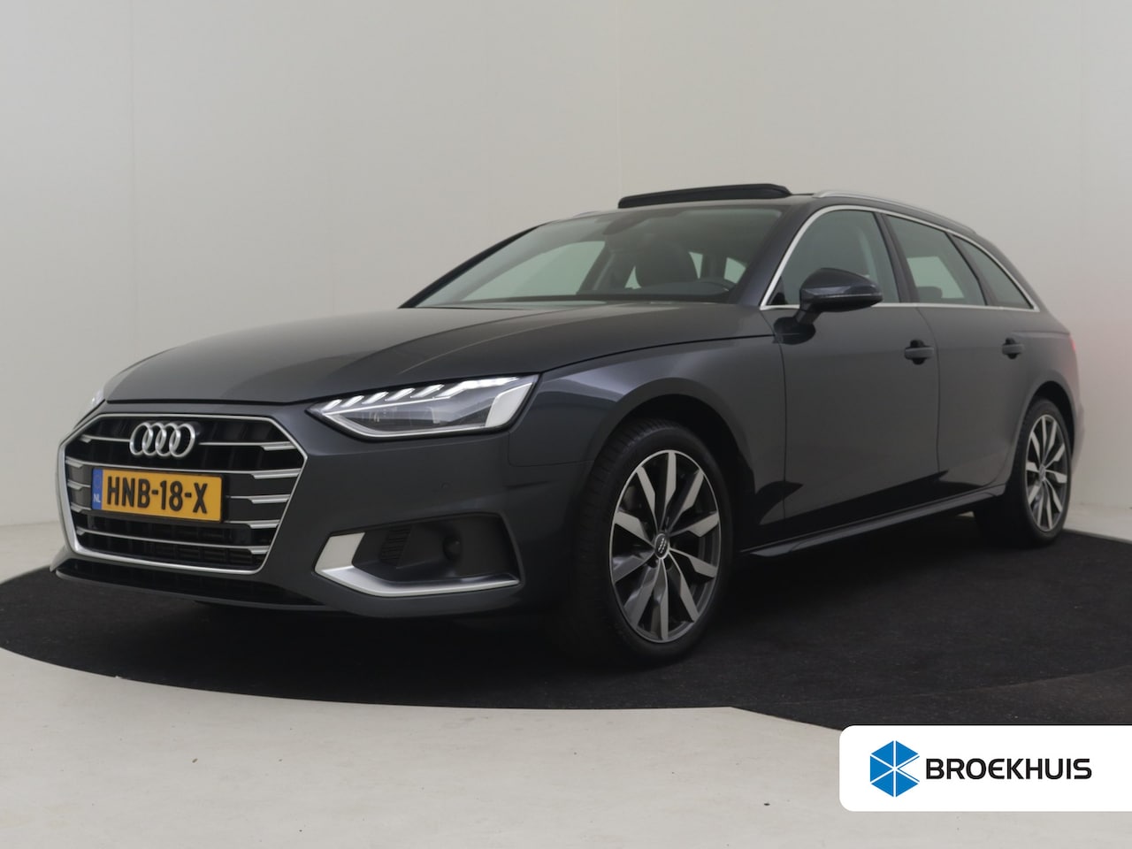 Audi A4 Avant - 35 TFSI S Edition 150Pk DSG/AUTO |  | Elekt Glazen pano-dak | Achteruitrijcamera | Dodehoe - AutoWereld.nl