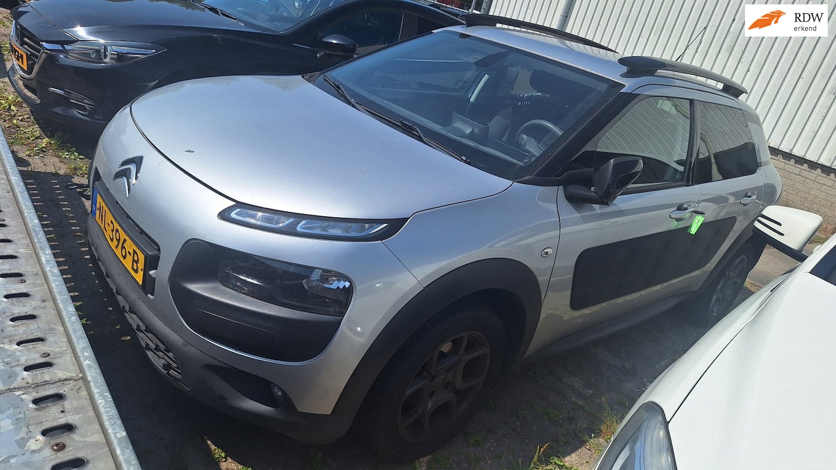 Citroën C4 Cactus - 1.2 PureTech Shine 1.2 PureTech Shine (start niet!!) - AutoWereld.nl