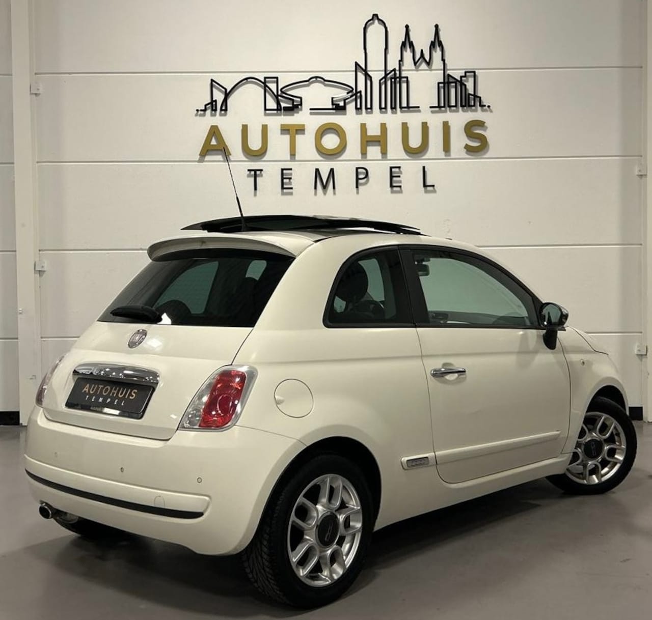 Fiat 500 - 1.2 Sport Automaat Nap Airco Pano Climate Parkeersensoren Leder/Stof - AutoWereld.nl