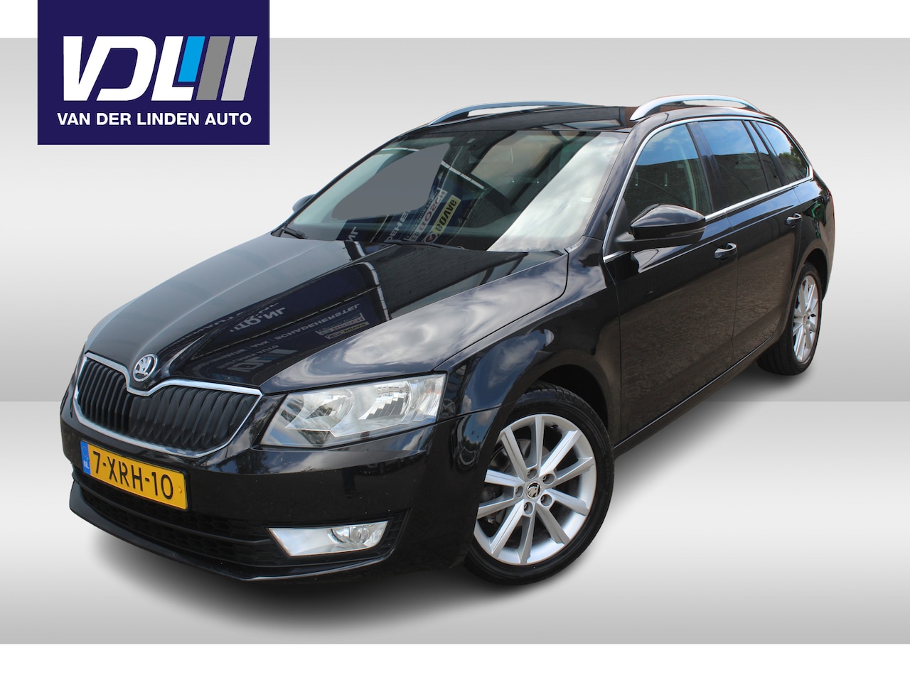 Skoda Octavia Combi - Cruise control, Lichtmetalen velgen 17", - AutoWereld.nl