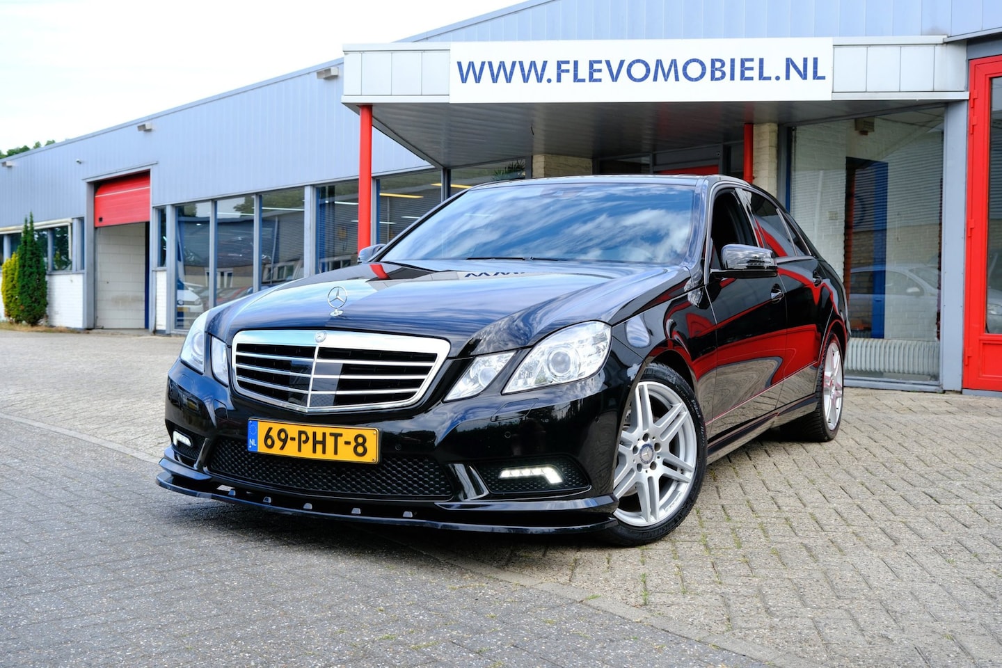 Mercedes-Benz E-klasse - 350 CDI 231pk Avantgarde Aut. *Lees advertentie!*|Xenon|Leder|Navi|LMV - AutoWereld.nl