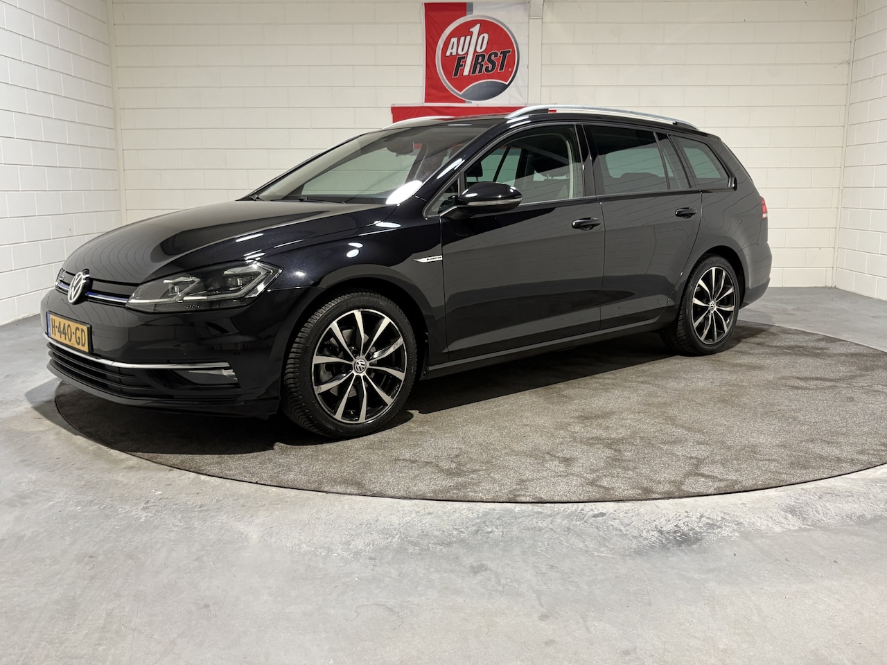 Volkswagen Golf Variant - 1.5 TSI Comfortline Business 1.5 TSI Comfortline Business, Clima, Cruise, Panoramadak, Navi, 17 inch, Trekhaak, Massage - AutoWereld.nl