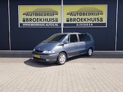 Renault Grand Espace - 2.2 dCi Authentique