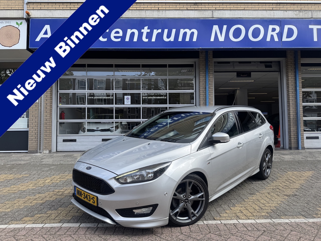 Ford Focus Wagon - 1.0 ST-Line NAP | Navigatie | Apple Carplay | Cruise Control | Automatisch Parkeren | Park - AutoWereld.nl