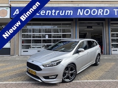 Ford Focus Wagon - 1.0 ST-Line NAP | Navigatie | Apple Carplay | Cruise Control | Automatisch Parkeren | Park