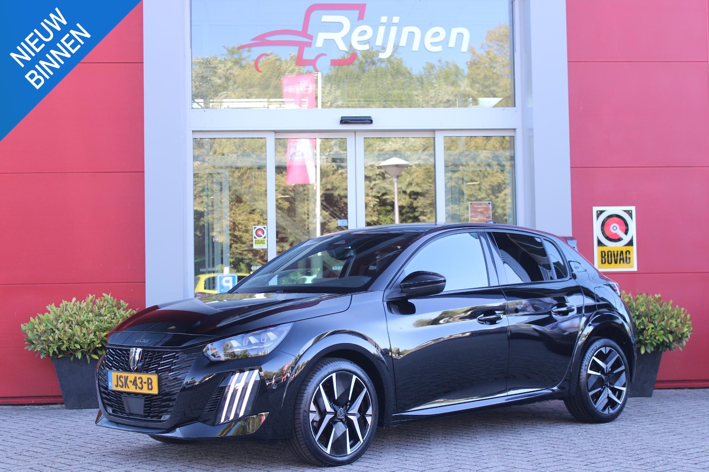 Peugeot 208 - 1.2 Hybrid 145PK AUTOMAAT GT PACK | DRAADLOZE APPLE CARPLAY/ANDROID AUTO | 17" LICHTMETALE - AutoWereld.nl