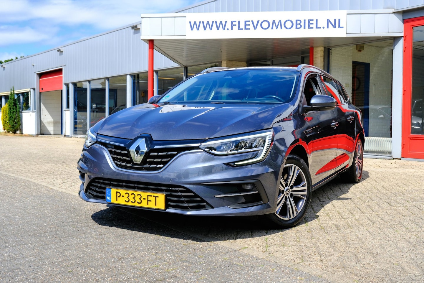 Renault Mégane E-Tech - Estate 1.6 Plug-In Hybrid 160 Intens Aut. Leder|HUD|Adapt.Cruise|Cam|LMV|Massagestoel|Enz! - AutoWereld.nl