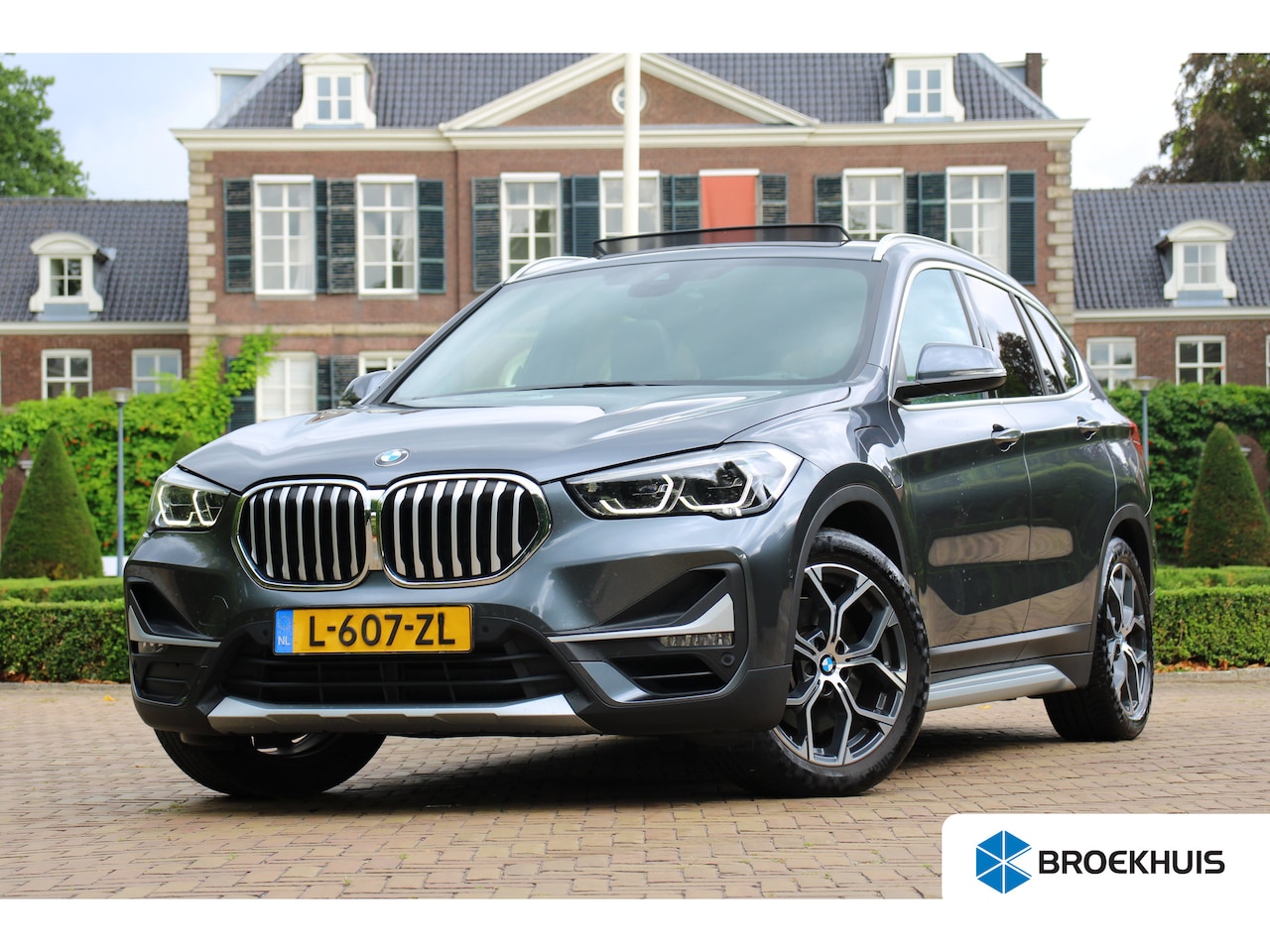 BMW X1 - xDrive25e Business Edition Plus | 1E EIGENAAR | ORIGINEEL NL! | PANO DAK | TREKHAAK | STOE - AutoWereld.nl