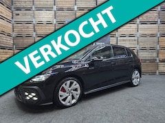 Volkswagen Golf - 1.5 eHybrid GTE IQ HUD Pano 360 Trekhaak Navi Carplay LM