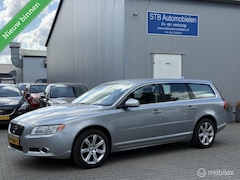 Volvo V70 - 1.6 T4 Limited Edition, Automaat, Leder