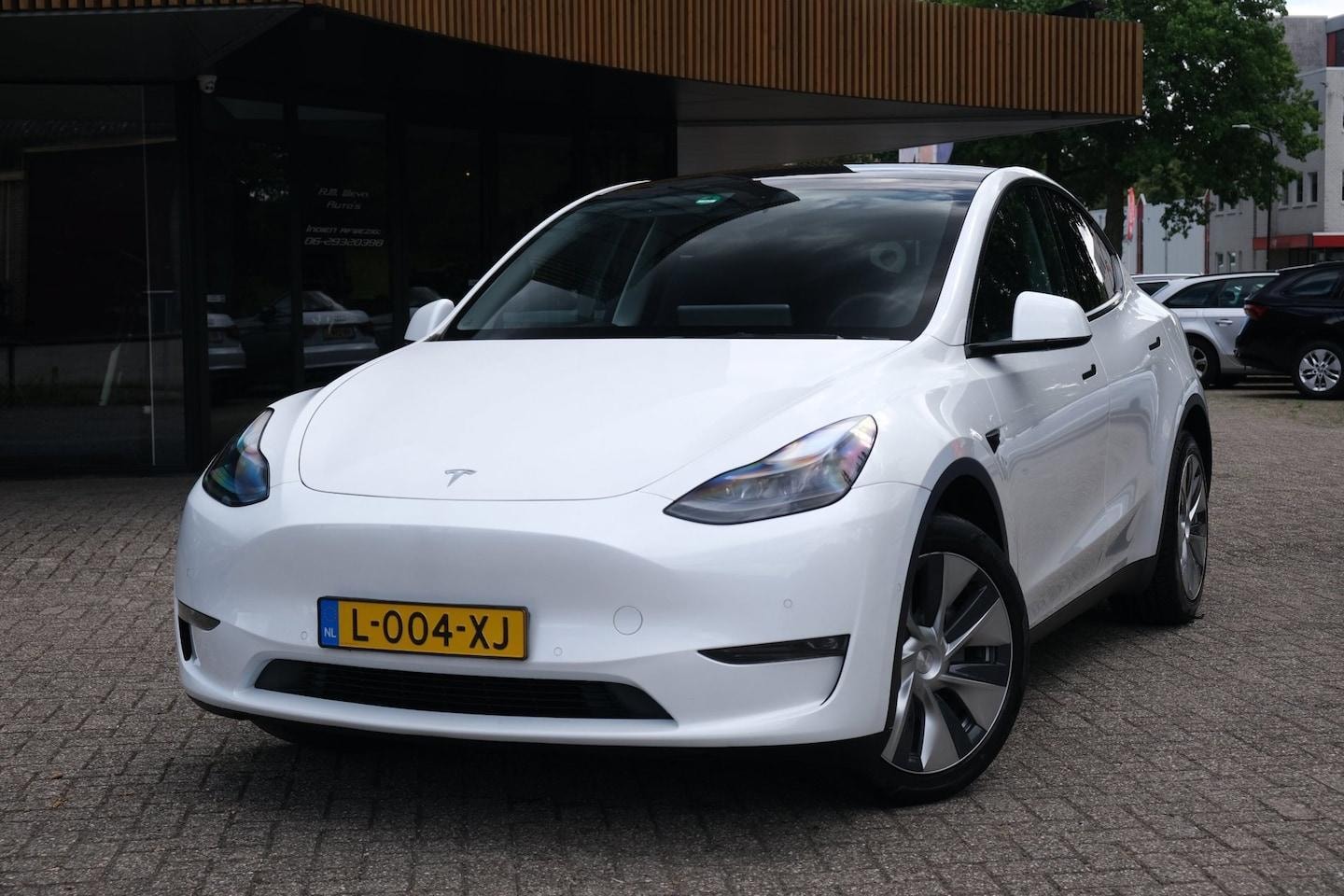 Tesla Model Y - Long Range AWD 75 kWh|Rijklaar|SoH91%|FSD3|Pano|Trekhaak|Warmtepomp|INCL.BTW - AutoWereld.nl