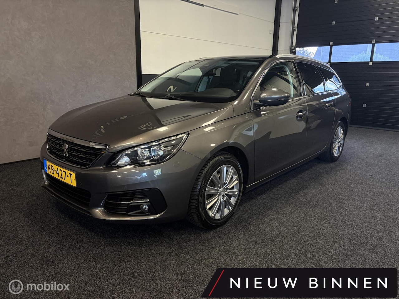 Peugeot 308 SW - 1.2 PT Blue Lease Premium AUTOMAAT / PANO / TR.HAAK / NAVI / CLIMA / CRUISE / - AutoWereld.nl