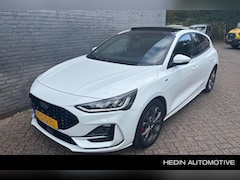 Ford Focus - 1.0 EcoBoost Hybrid ST Line X Panoramadak | Adaptive Cruise | BLIS | Trekhaak | Winter Pac
