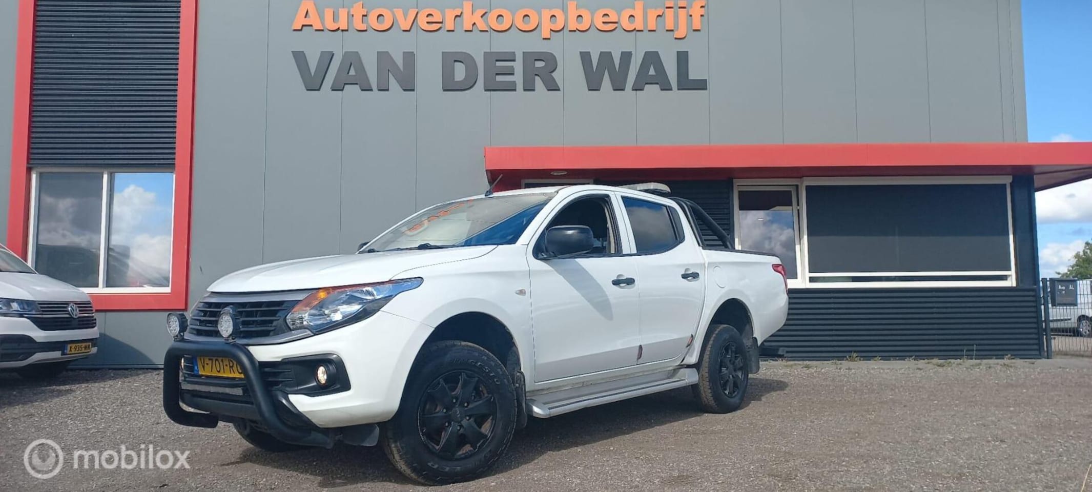 Mitsubishi L 200 - 2.4D SX Extended Cab/4X4/AIRCO/CRUISECONTROL - AutoWereld.nl