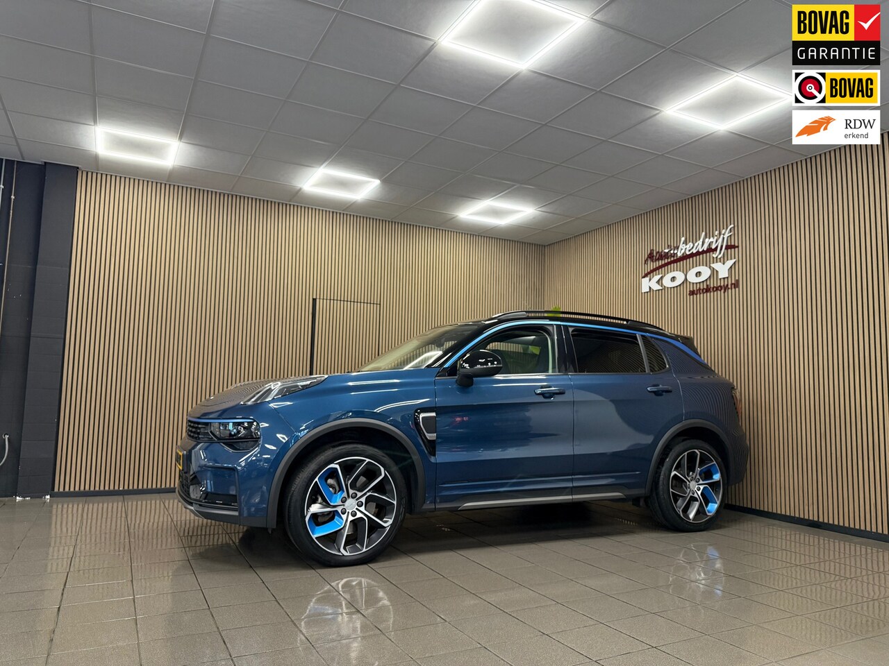 Lynk & Co 01 - 1.5 * Panoramadak / Infinity sound / Navigatie / Stoelverwarming * - AutoWereld.nl