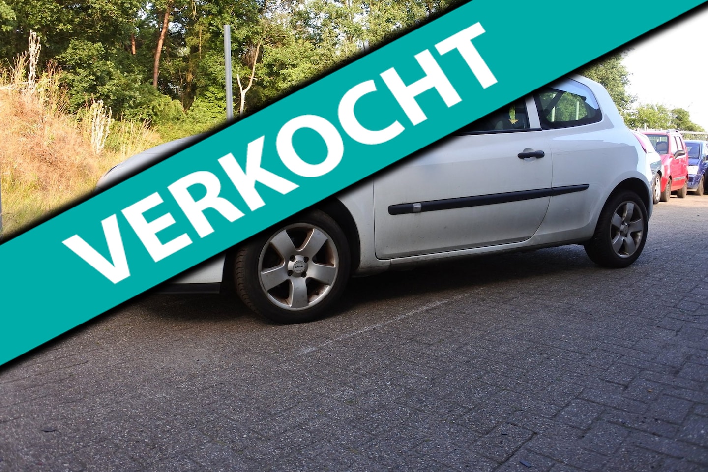 Renault Clio - 1.2 Acces 224 dkm N.A.P. nw apk 2-7-2027 - AutoWereld.nl