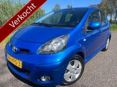Toyota Aygo - 1.0-12V Dynamic Blue