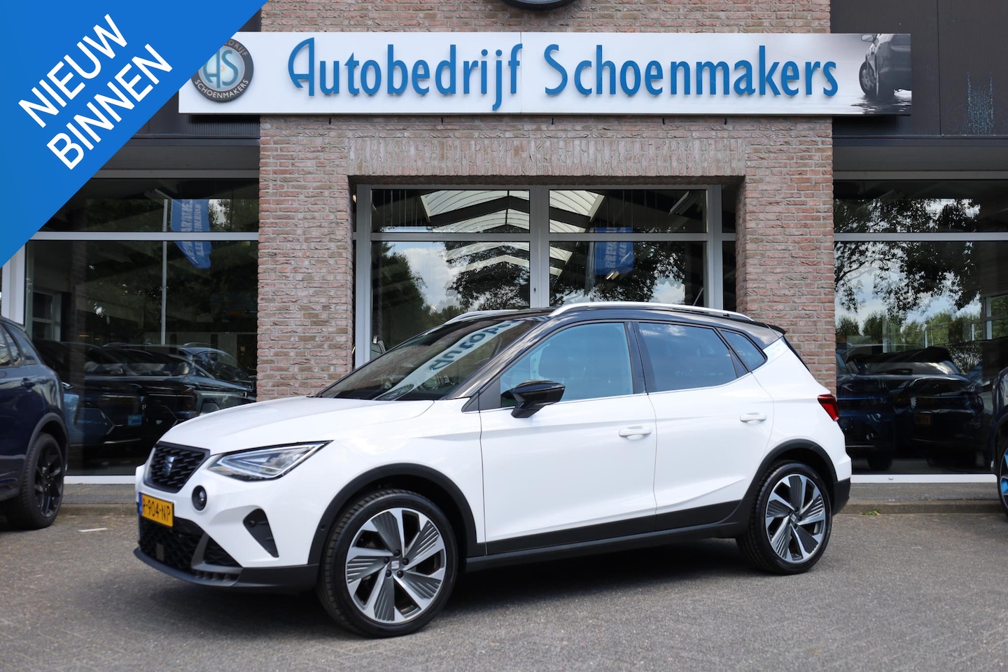 SEAT Arona - 1.0 TSI Xperience CAMERA DAB LEER/ALCANTARA CARPLAY SFEERVERLICHTING CRUISE 18"LMV PARK-AS - AutoWereld.nl