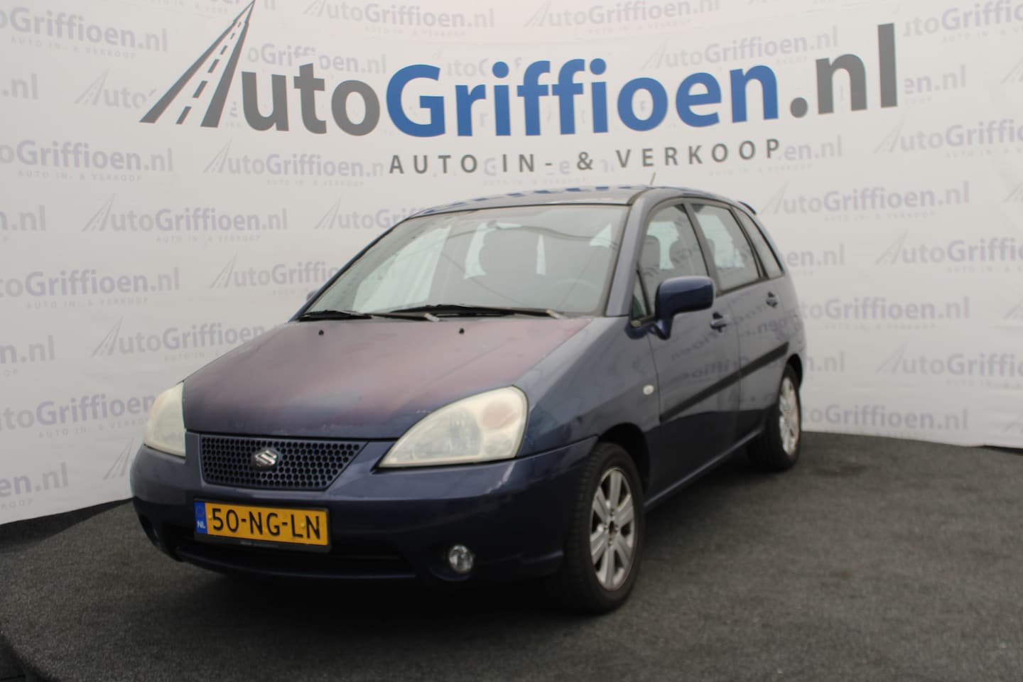Suzuki Liana - 1.6 S-Limited met trekhaak en airco - AutoWereld.nl